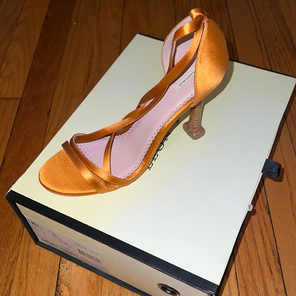 NEW Leon Max Leather Heels Orange